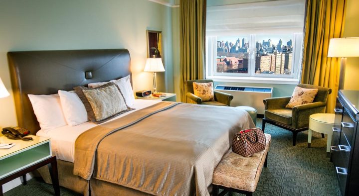 large_deluxe-corner-suite-one-king-bed large_deluxe-corner-suite-one-king-bed